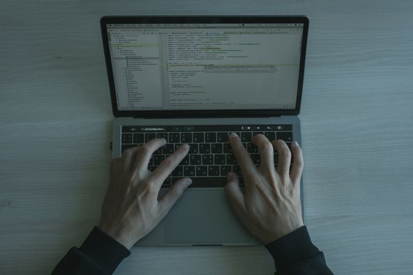 متابعة تقارير تحسين المنتجات ومقارنة الحالة قبل وبعد