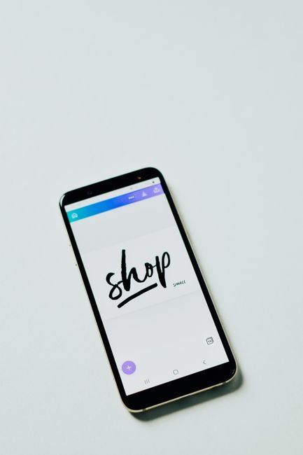 التواصل مع خدمة عملاء سلة — كل قنوات الدعم الرسمية